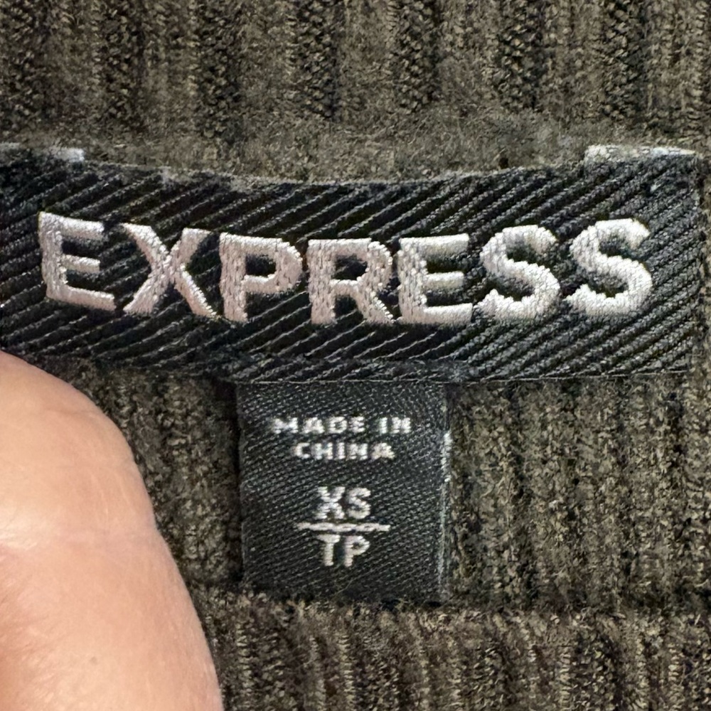 Express Ribbed Knit Cropped Sweater Top Women's XS Dark Forest Green Long Sleve - Picture 3 of 3